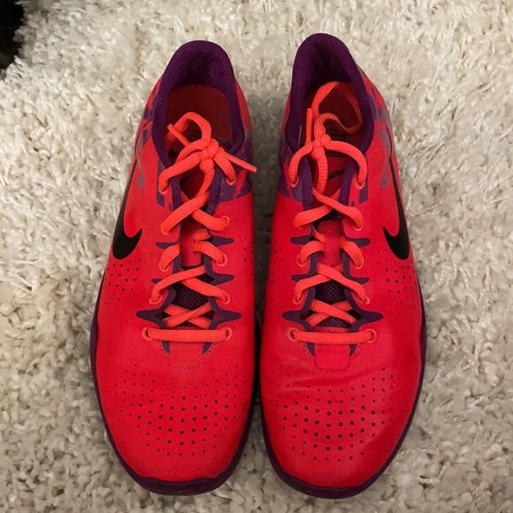 Nike - Picture 3 of 4